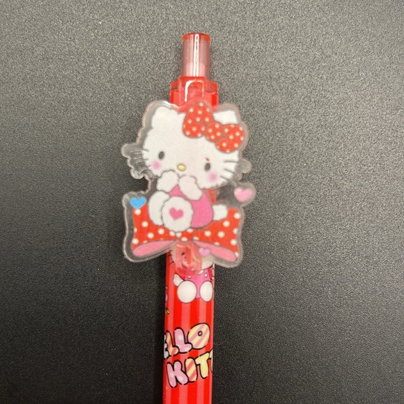 Set of 6 Hello Kitty Pens - Picture 10 of 13